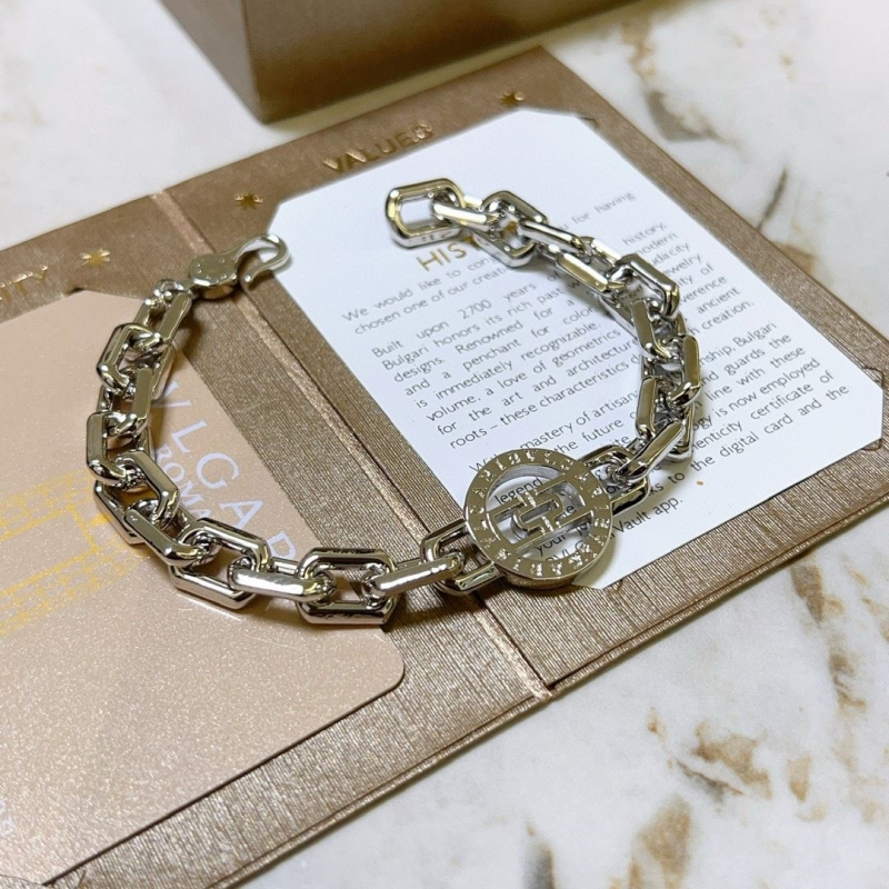 Gvc*1 bracelets